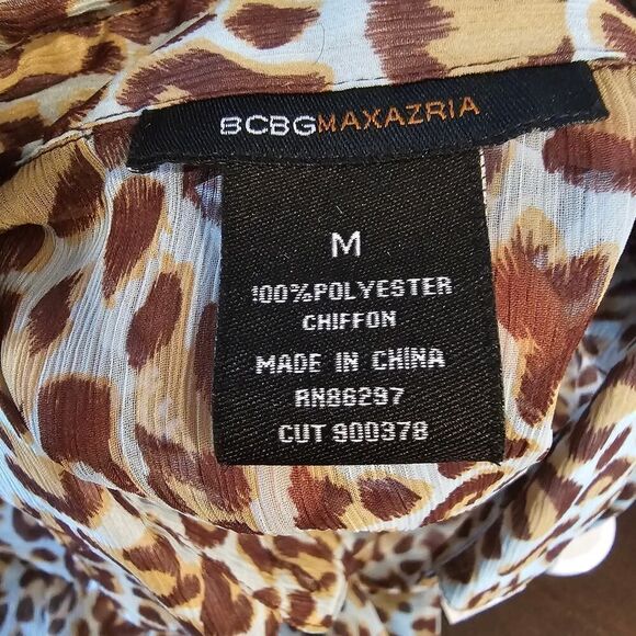 BCBG Women's Animal Print Long Sleeve Chiffon Button Down Blouse Size M - Picture 10 of 10